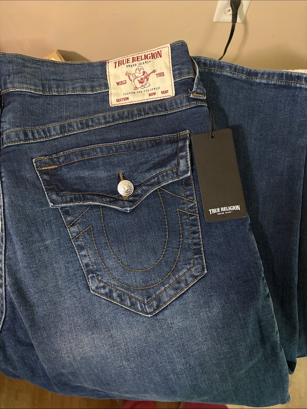 True Religion Men's Relaxed Straight Leg RICKY Jeans Size 38 BNWT